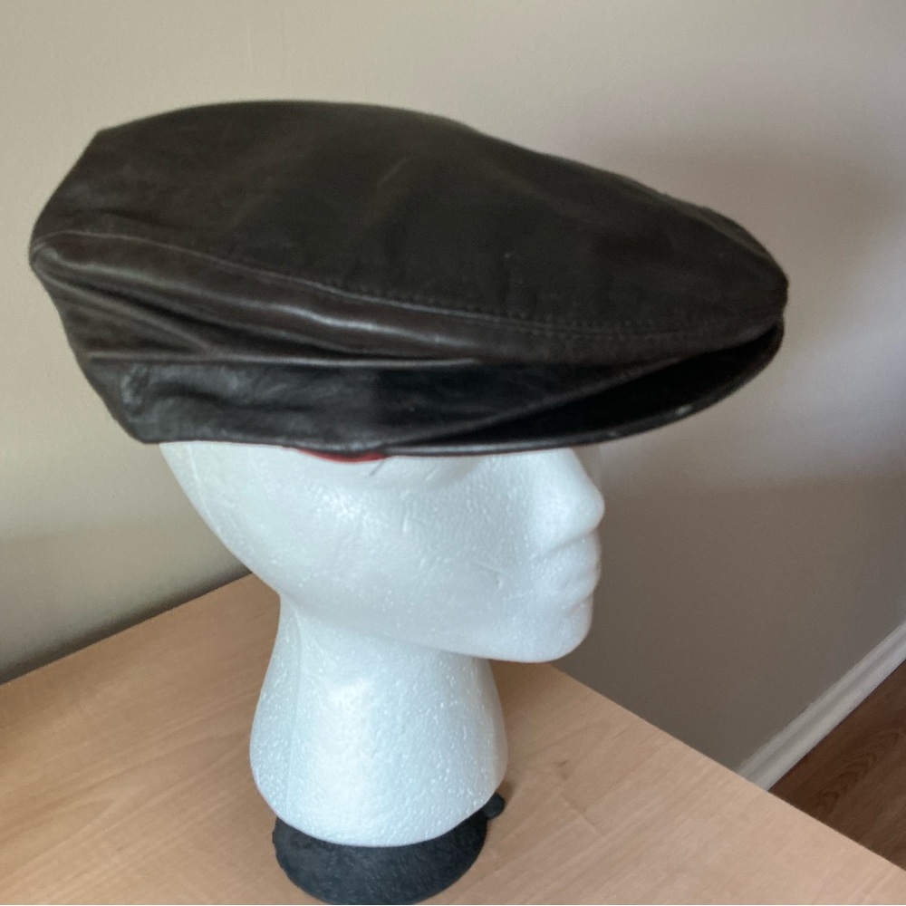 Wilson leather men’s newsboy leather brown hat Medium